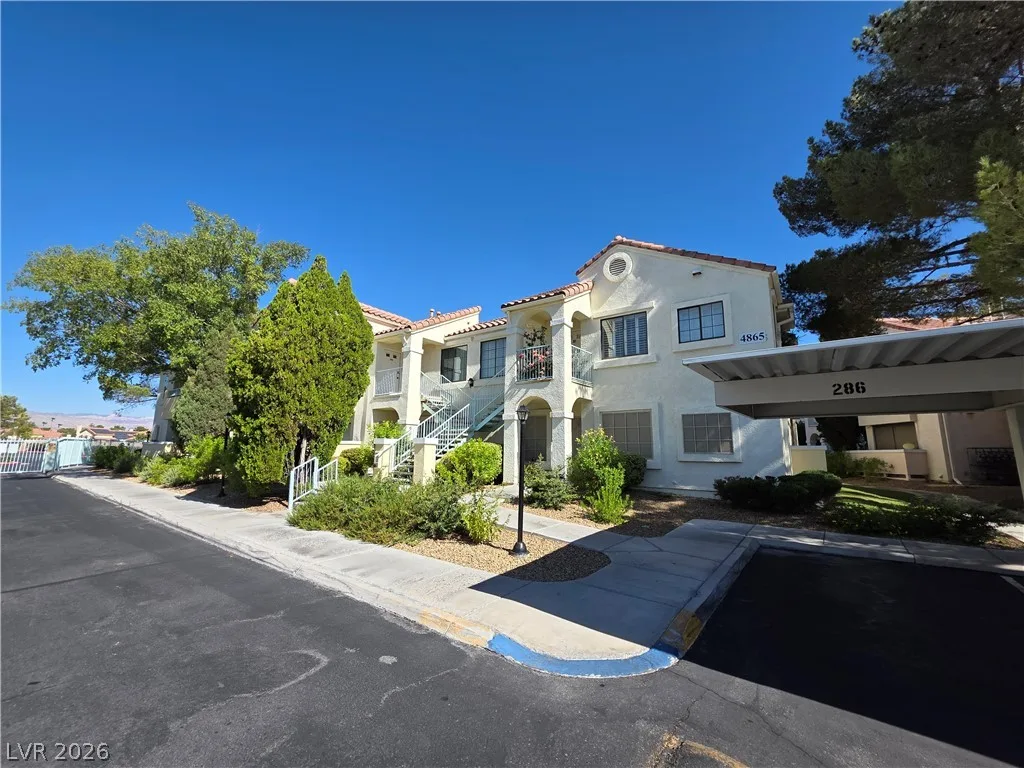 4865 South TORREY PINES Drive 106 — photo 5
