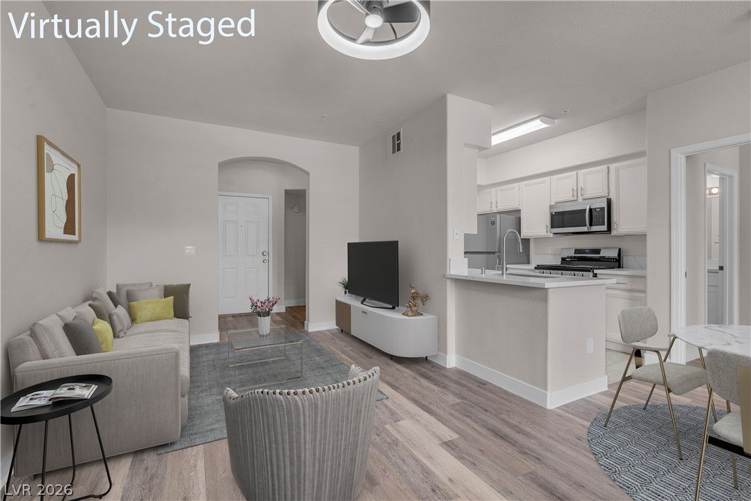7167 South Durango Drive 206 — photo 5