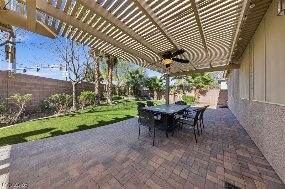 10029 Central Valley Avenue — photo 4
