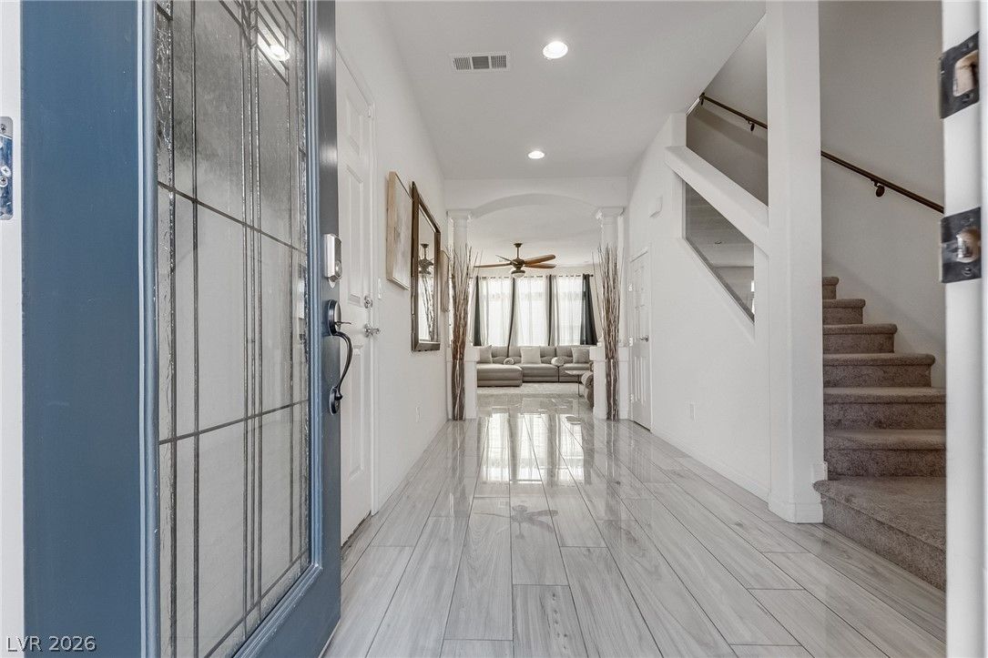 6009 Thistle Meadow Avenue — photo 4