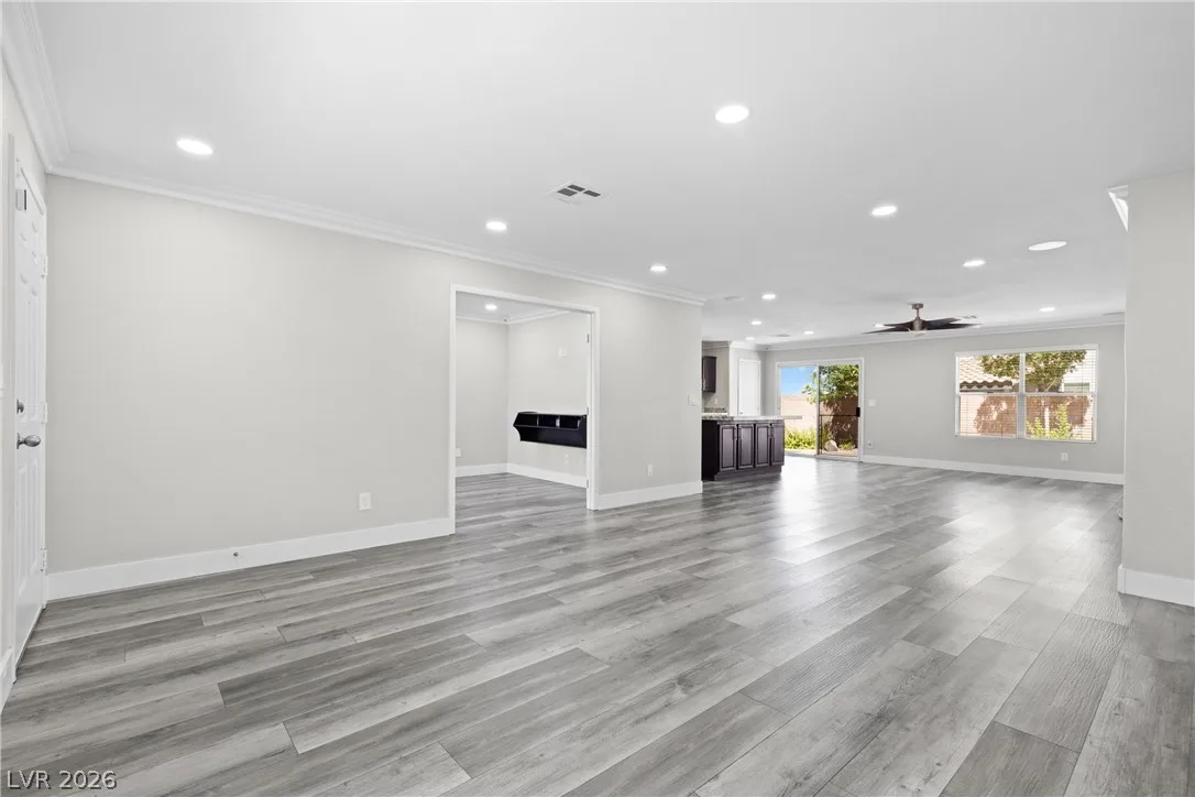 1000 Amber Gate Street — photo 5 of 44