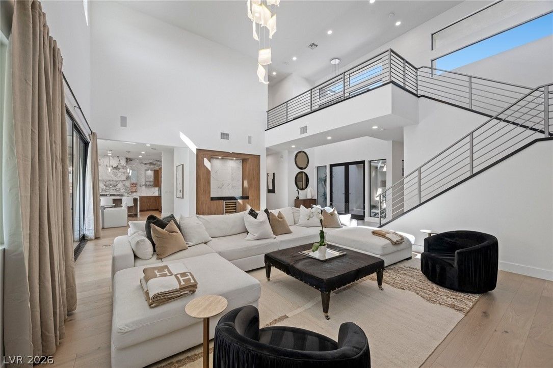 5 Gemstar Lane — photo 4