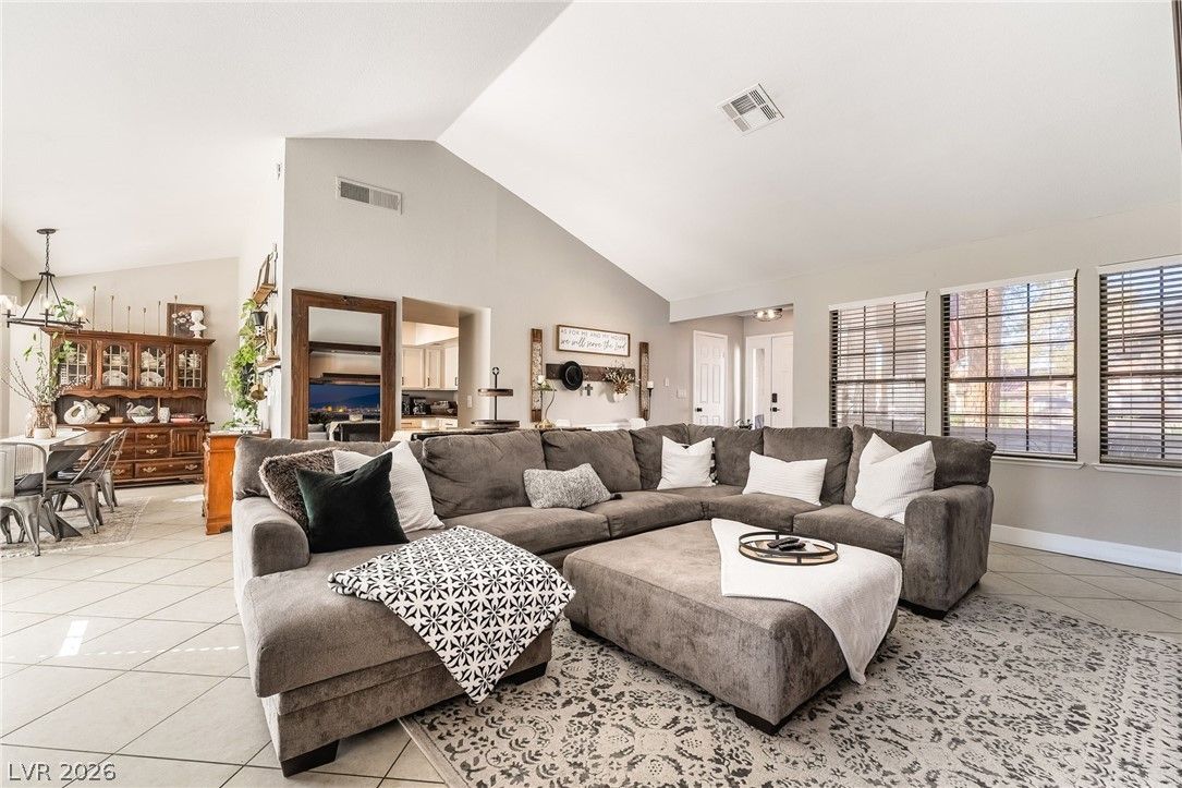 3203 La Mancha Way — photo 3