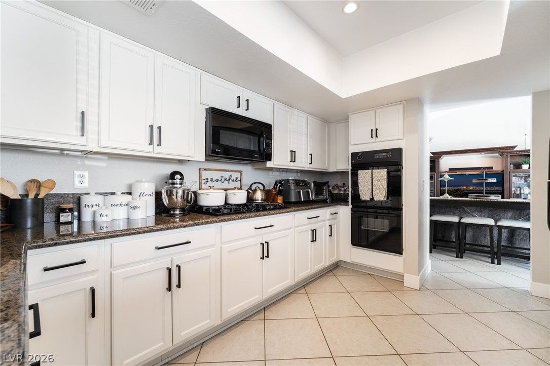 3203 La Mancha Way — photo 4