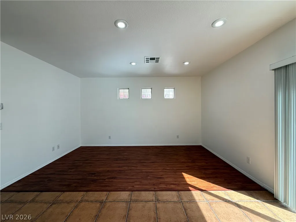 10541 KIVAS Court — photo 5