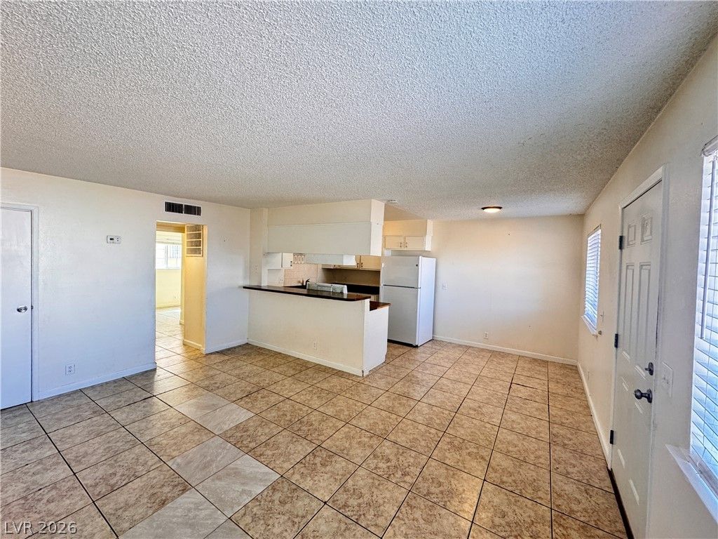 3356 Sylvia Street 2 — photo 2 of 23