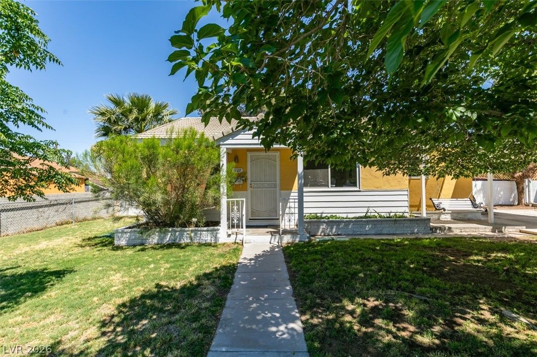 1127 Melville Drive — photo 5