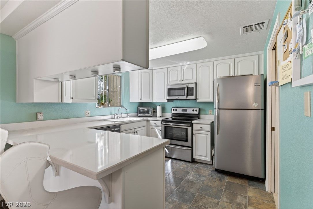 3417 Townhouse Drive — photo 4 of 23