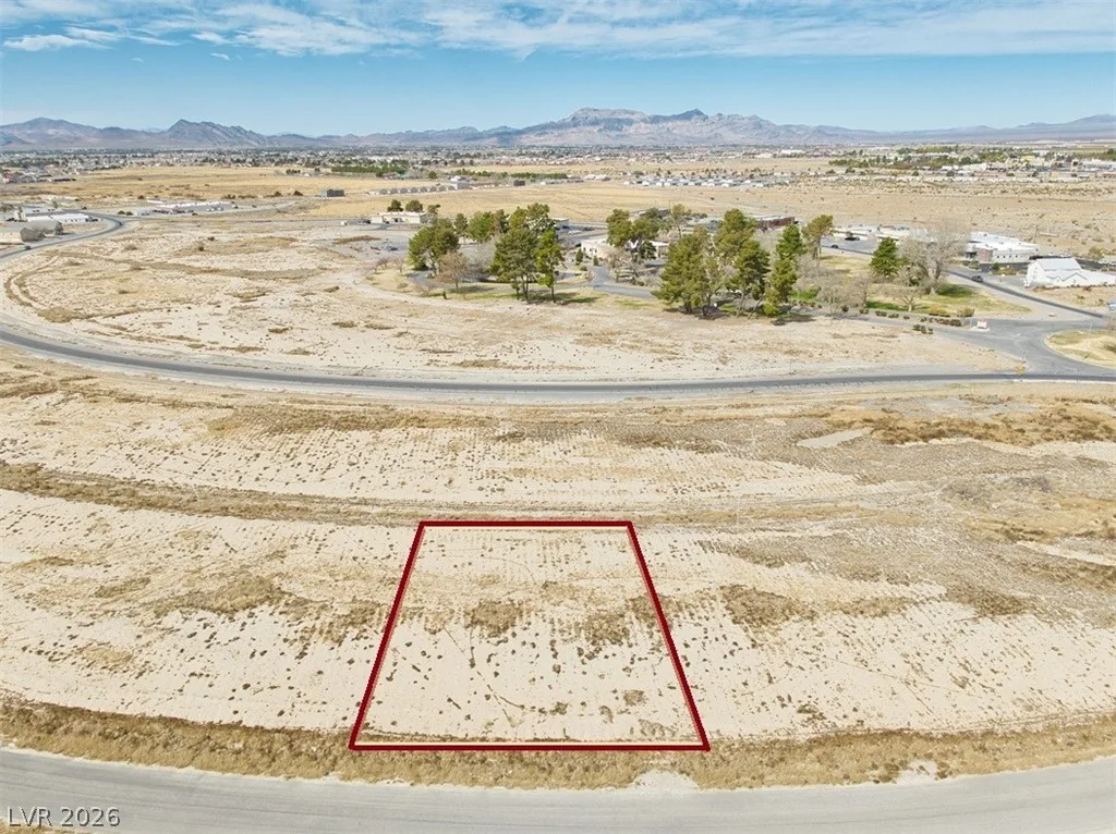 2220 East Ambush Street — photo 2