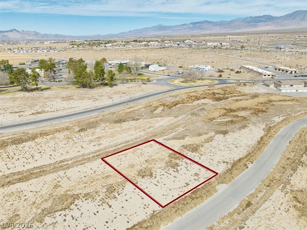 2220 East Ambush Street — photo 3