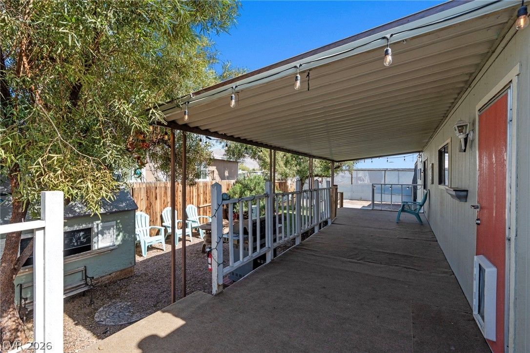 2885 Green Tree Avenue — photo 3