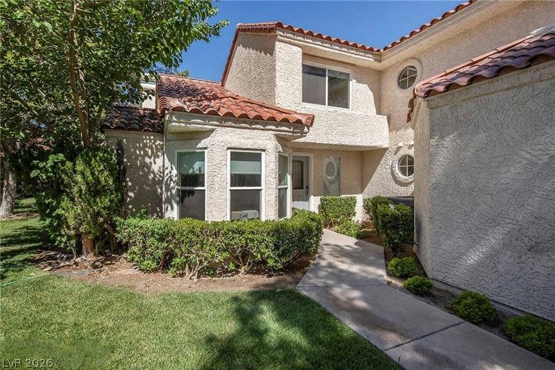 7044 Bright Springs Court — photo 2