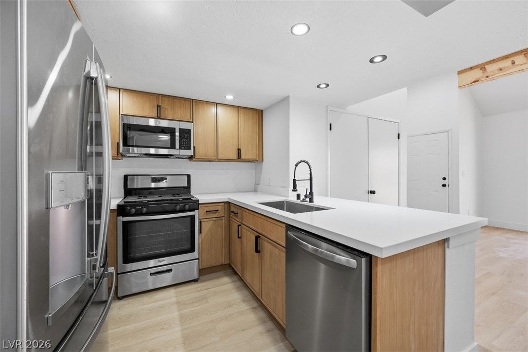 3770 Desert Marina Drive 52 — photo 4