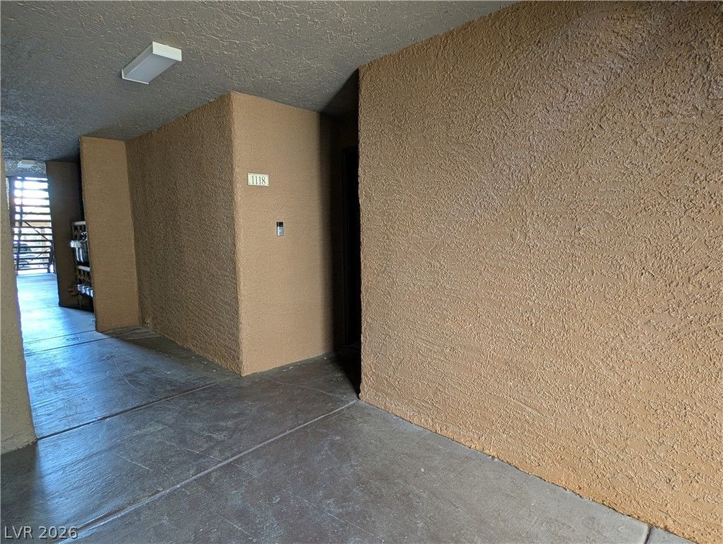 2200 South Fort Apache Road 1118 — photo 2 of 27