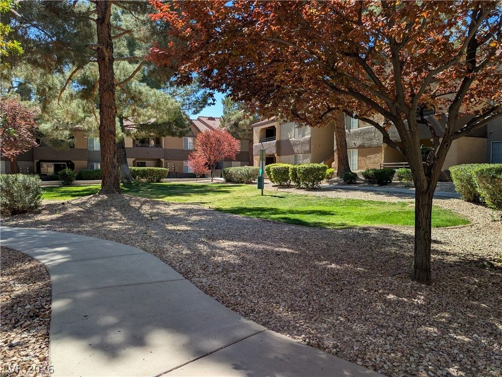 2200 South Fort Apache Road 1118 — photo 4 of 27