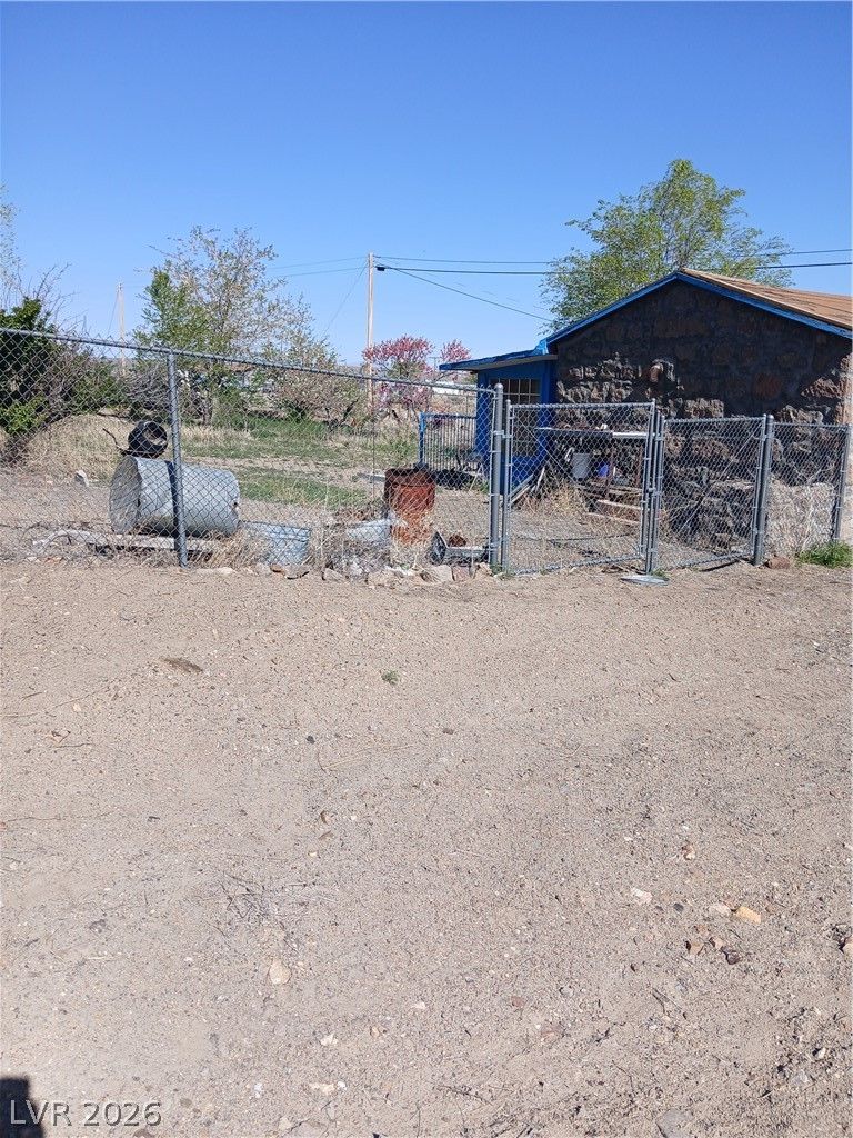 Photo 8