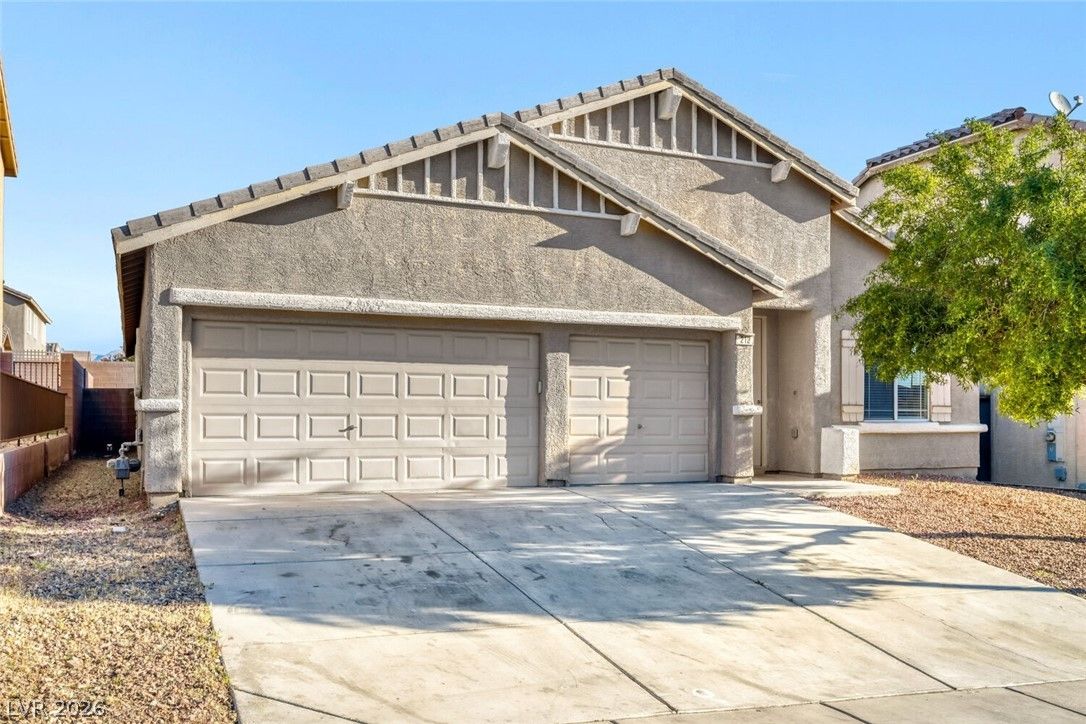 212 Purple Passion Avenue — photo 2