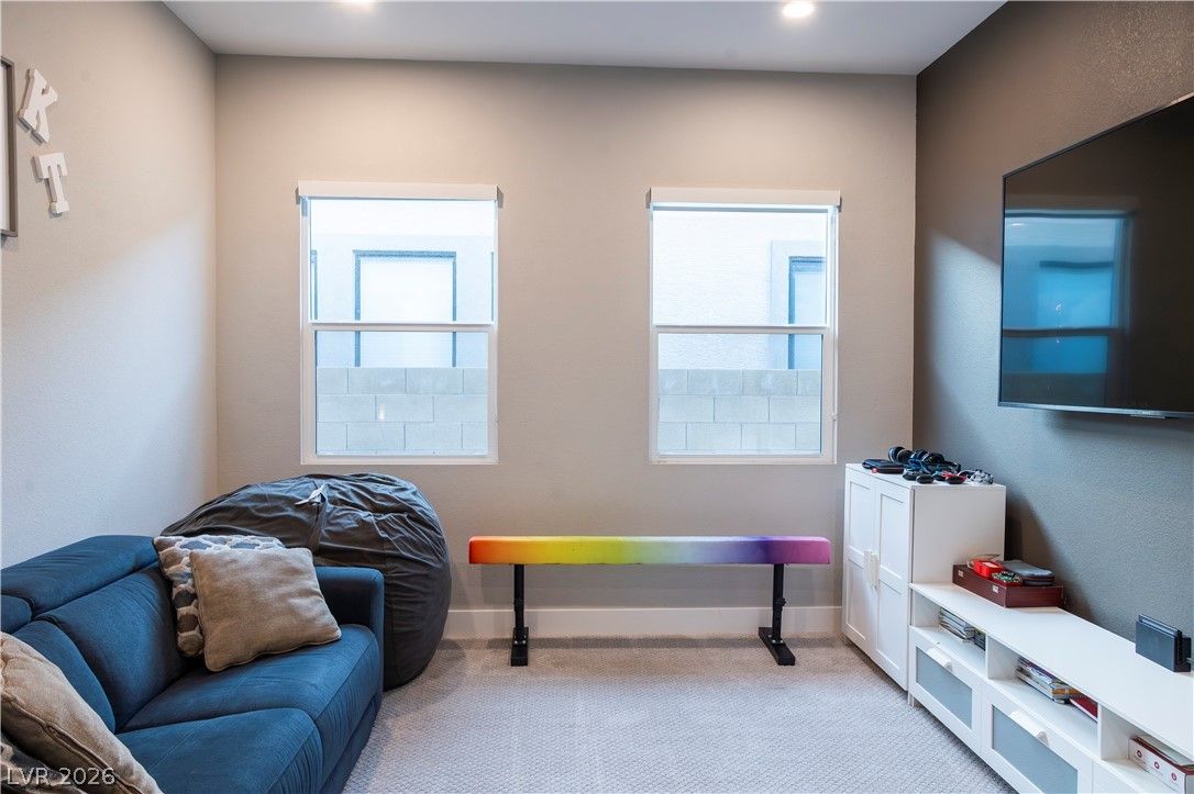 Photo 31