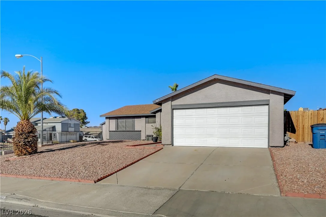 707 Honeybee Court — photo 3