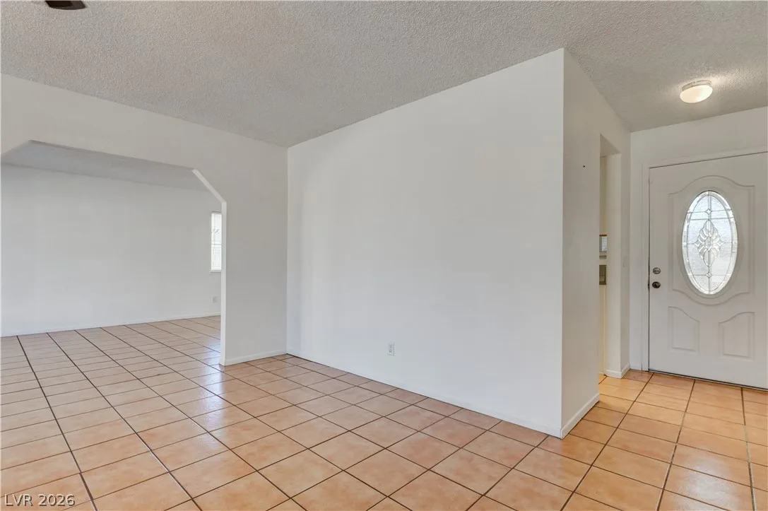 707 Honeybee Court — photo 5