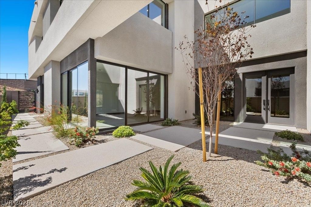 36 Rainbow Point Place — photo 3 of 36