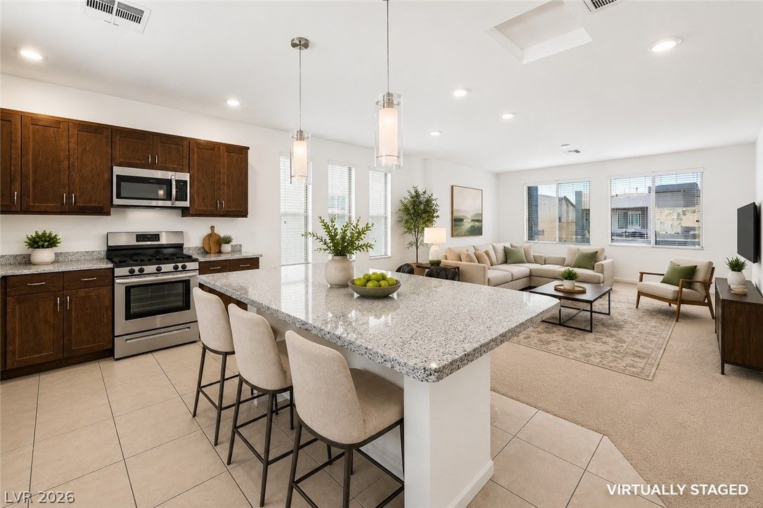 8040 Carpenter Creek Avenue — photo 1