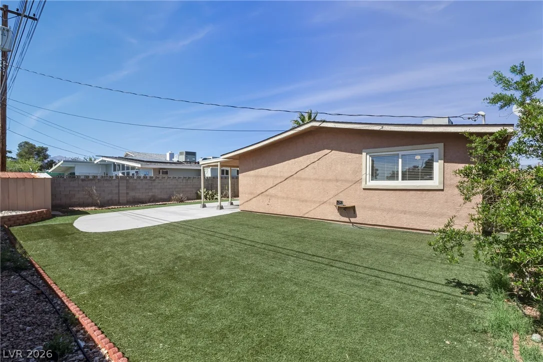 6333 Clarice Avenue — photo 4