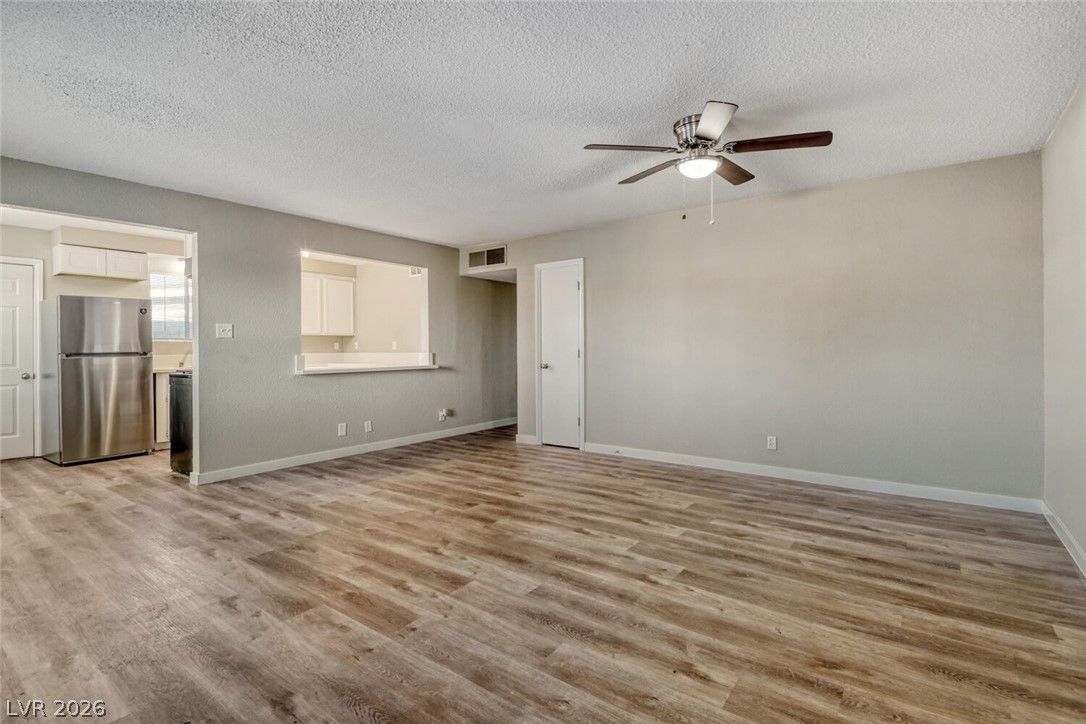 5808 South Lydia Drive — photo 3