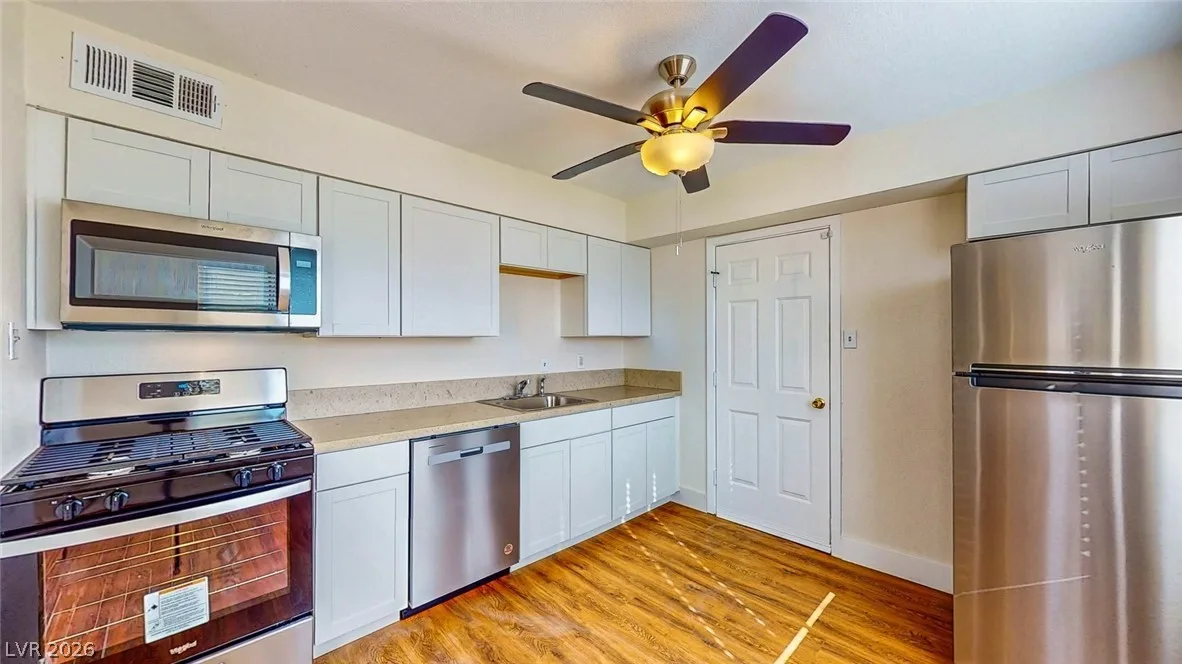 1302 Rexford Place 1 — photo 3
