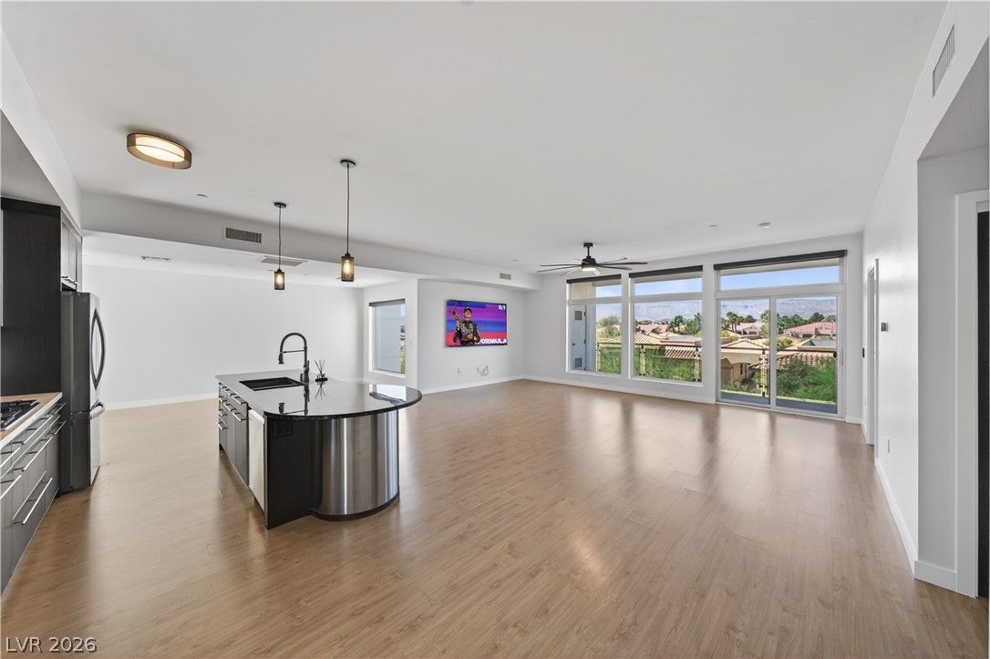 8925 West Flamingo Road 307 — photo 5