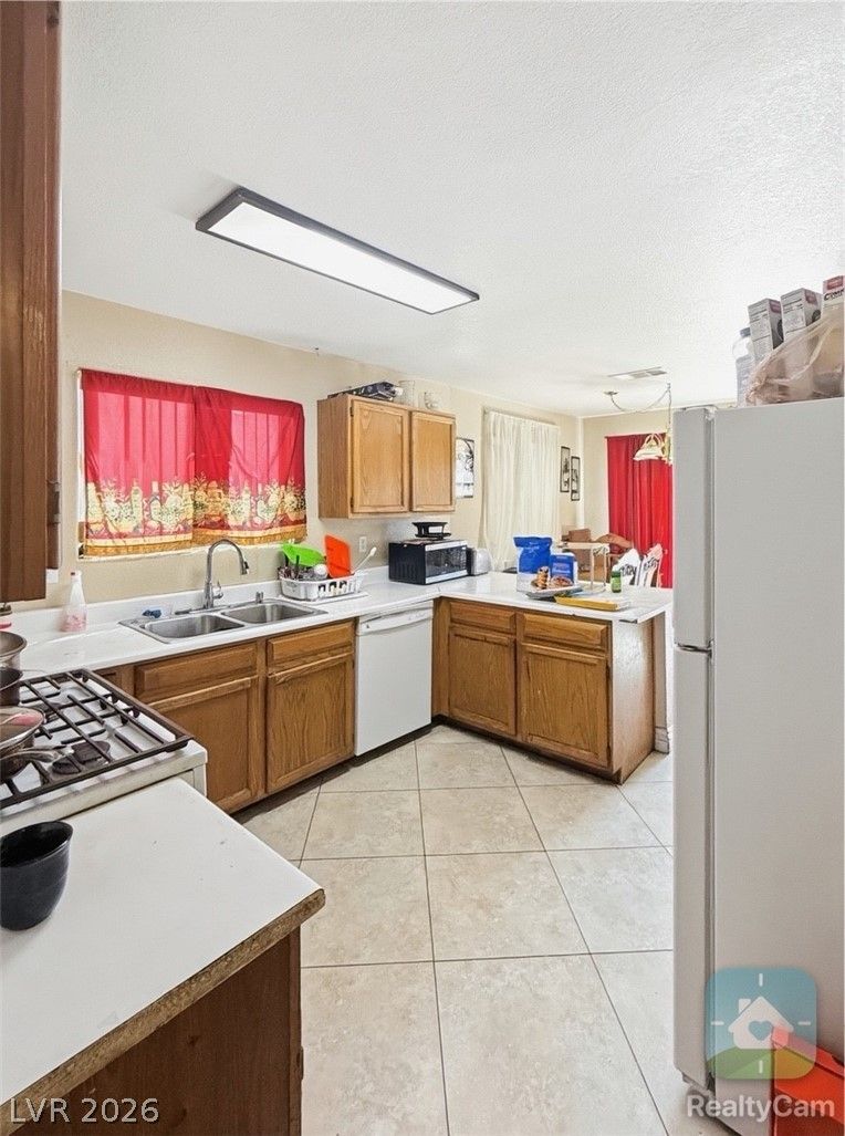 3891 James Paul Avenue — photo 4 of 10