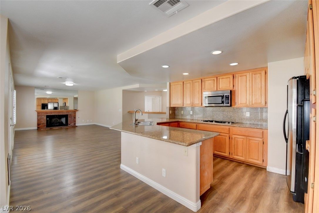 8217 Ocean Terrace Way — photo 3 of 9