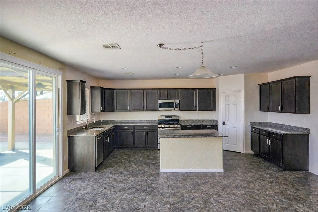 351 Caneflower Court — photo 4