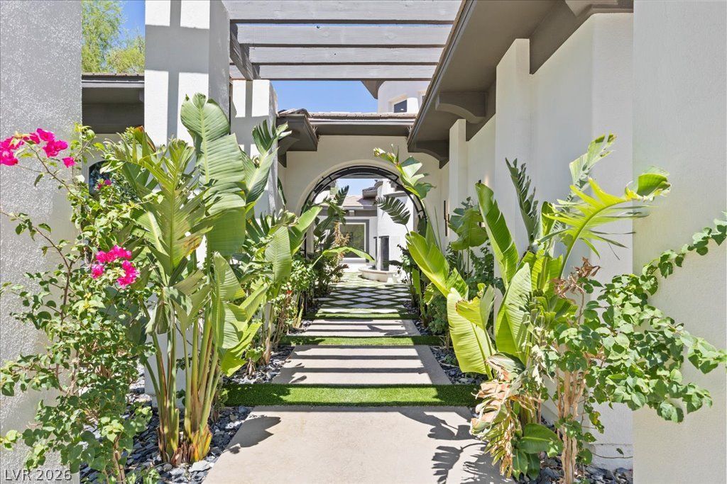 9252 Tournament Canyon Drive — photo 5