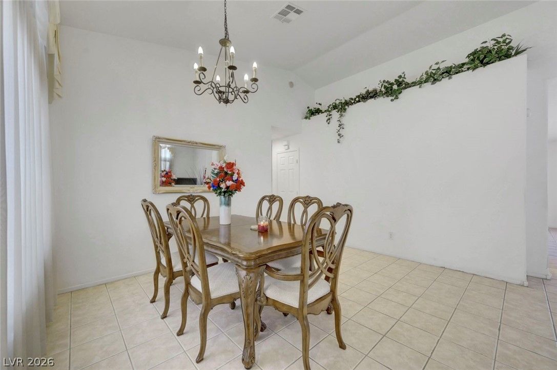 6073 Shadow Oak Drive — photo 5