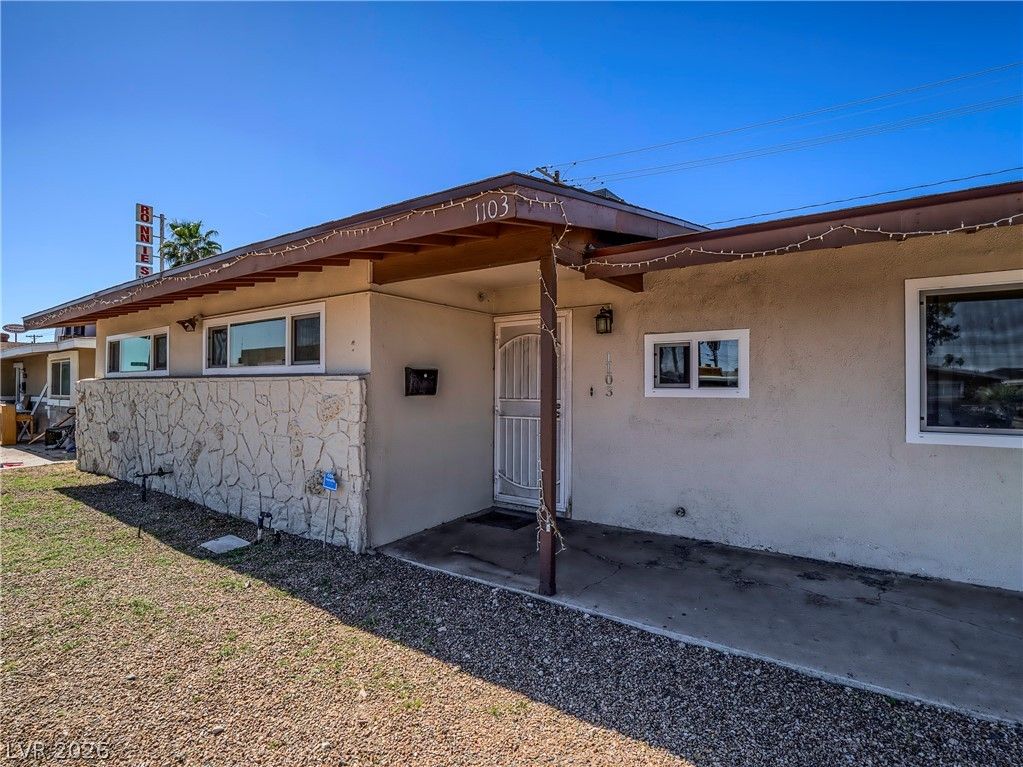 1103 Arrowhead Avenue — photo 4