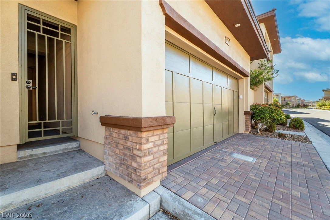 11280 Granite Ridge Drive 1037 — photo 4