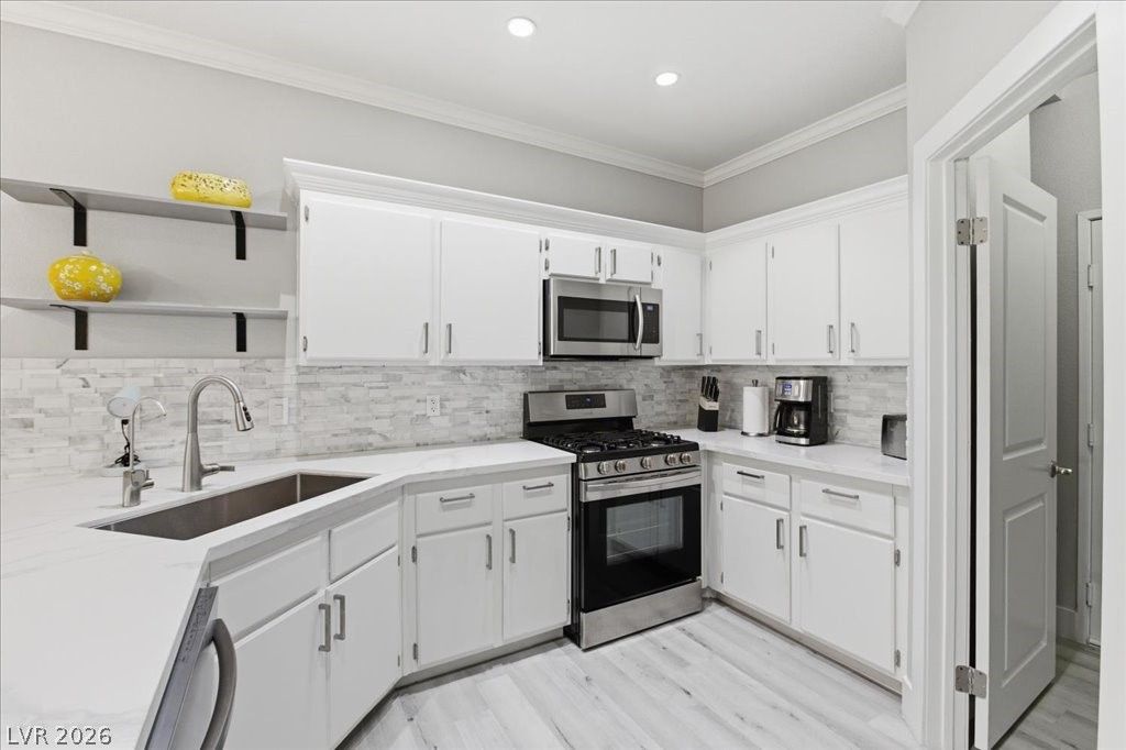 251 South Green Valley Parkway 5311 — photo 4 of 26
