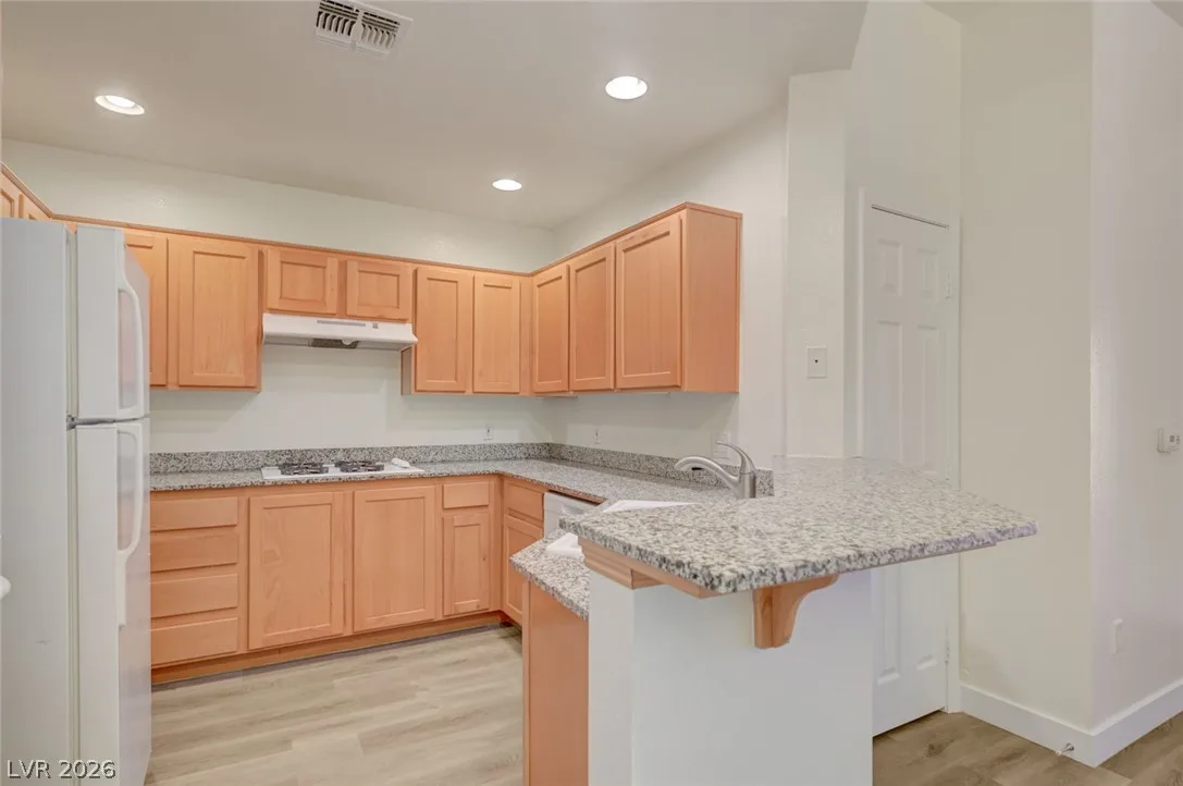31 East Agate Avenue 409 — photo 2