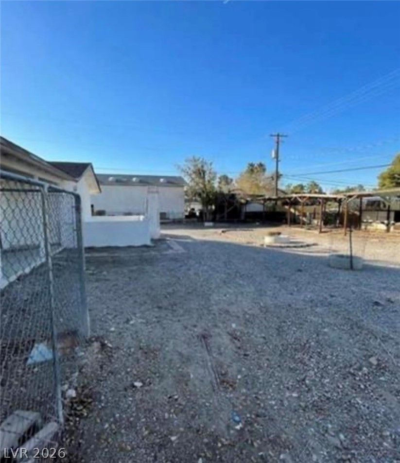 4508 West San Miguel Avenue — photo 4 of 7