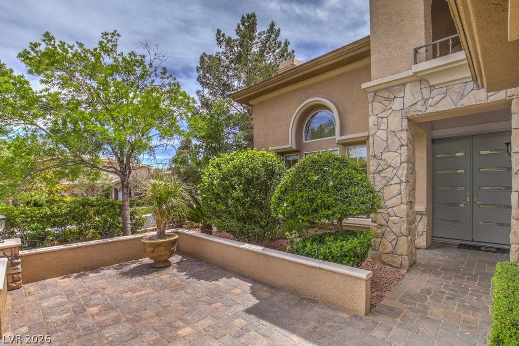 10201 Owls Peak Court — photo 5