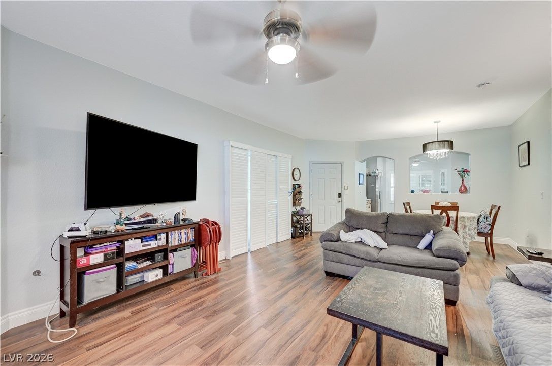 3917 Lazy Pine Street 102 — photo 4 of 25
