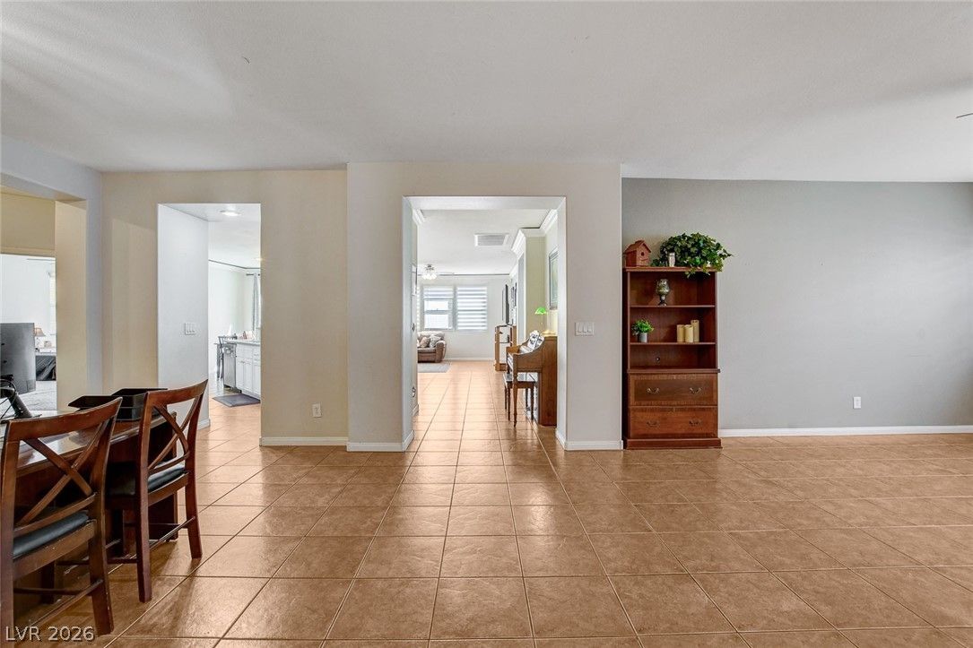5819 Toofer Winds Court — photo 4