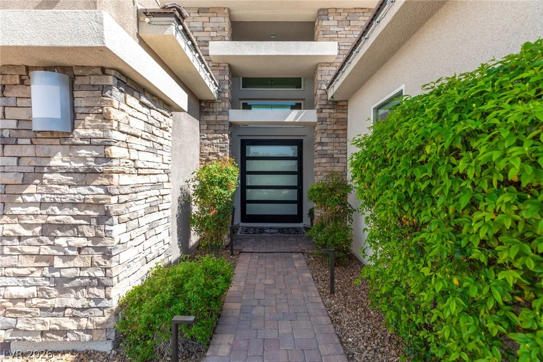 8188 Sweetwater Creek Way — photo 4