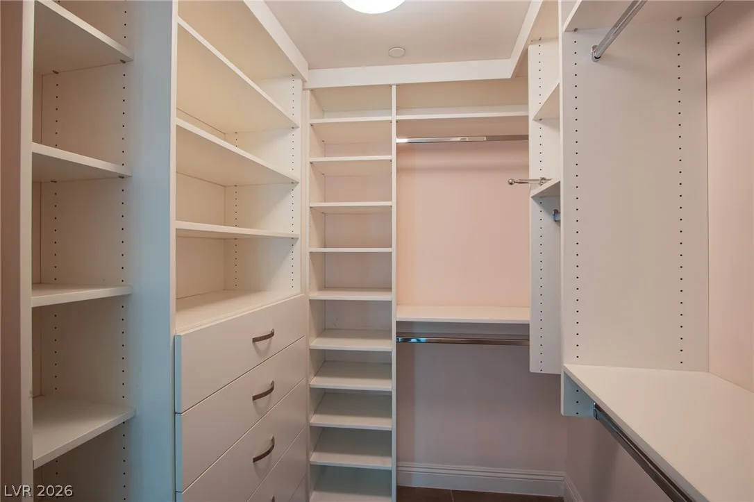 222 Karen Avenue 306 — photo 3