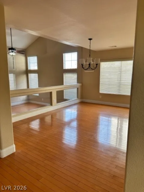 3920 Larkcrest Street — photo 5