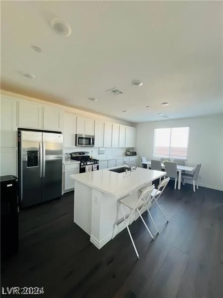 3284 Viola Hills Avenue — photo 2