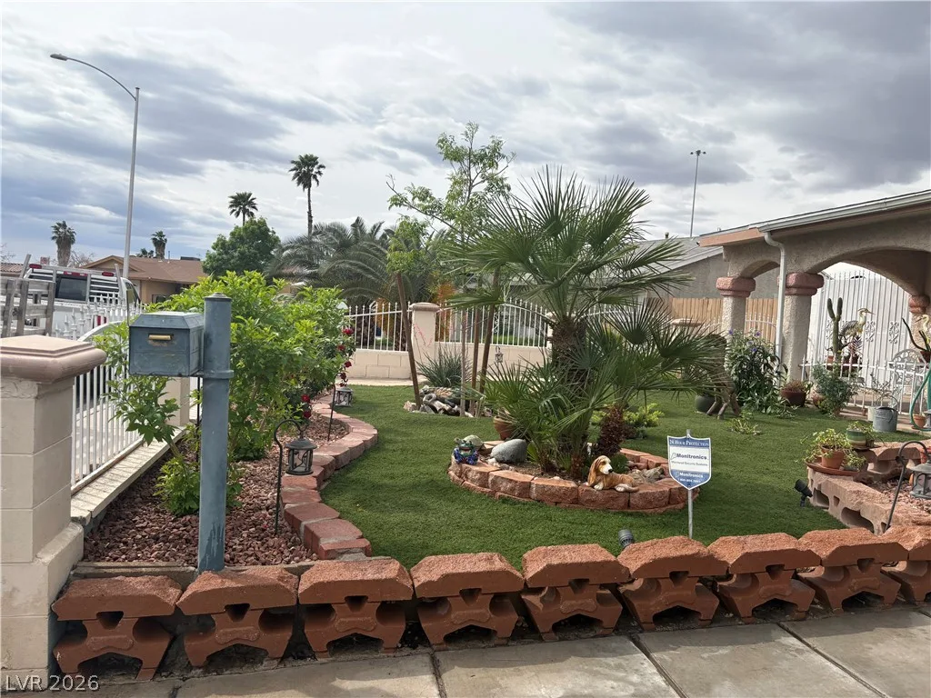 93 Vallejo Avenue — photo 2
