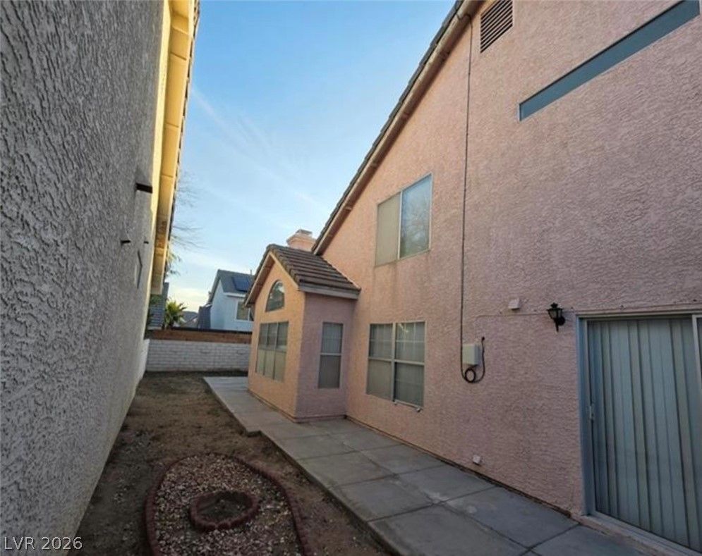 6561 Avon Court — photo 5