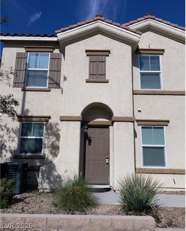 1051 Admiral Emblem Street — photo 2 of 18
